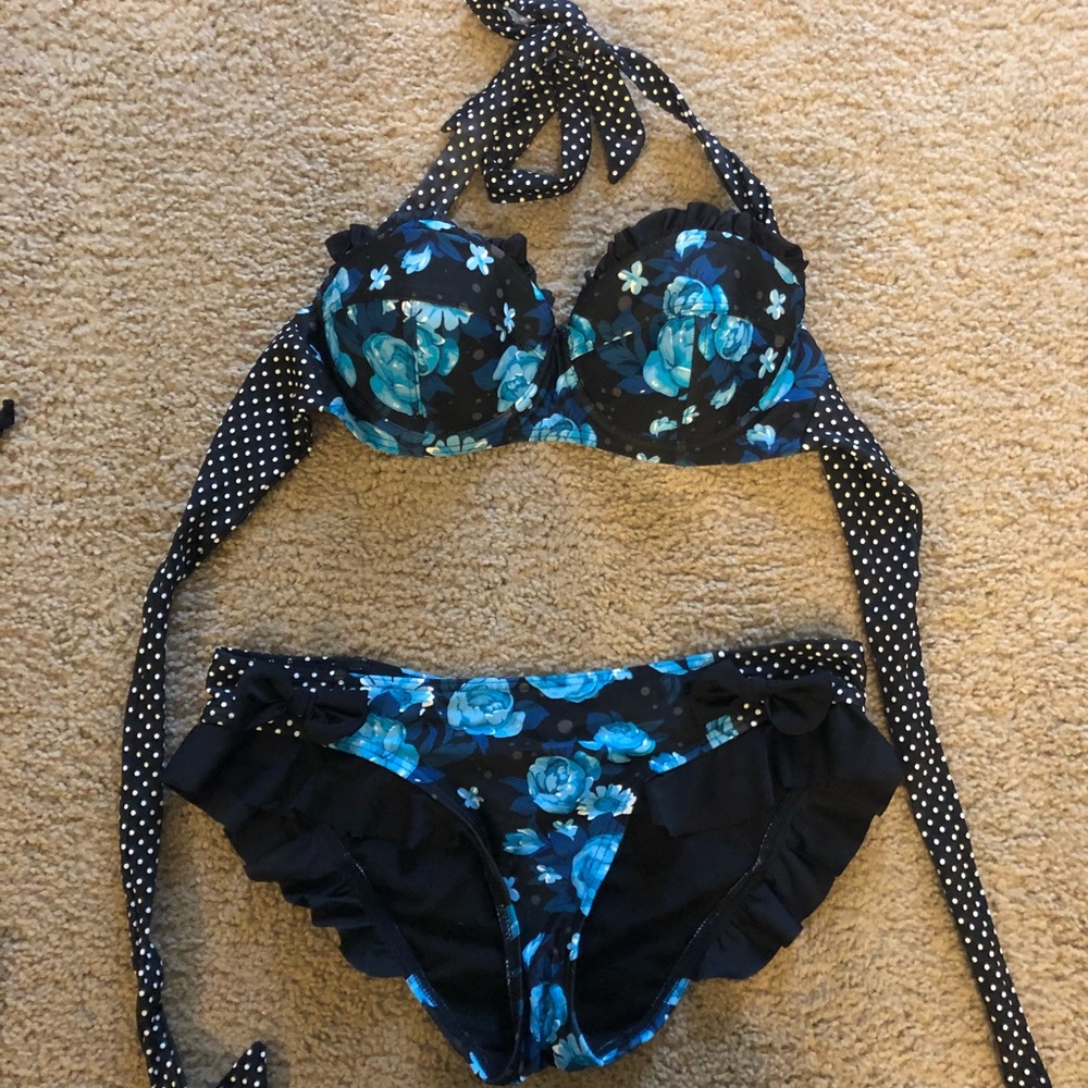 Floral bikini